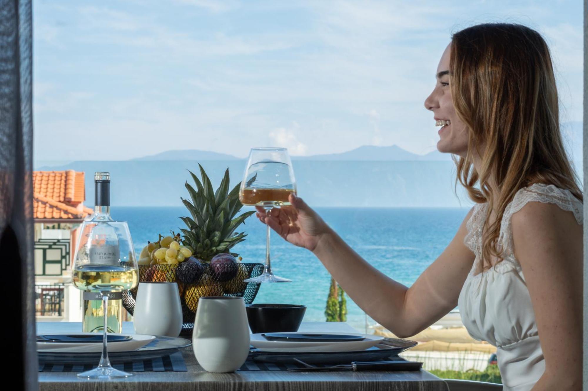 Sarti Premium Suites Exterior foto