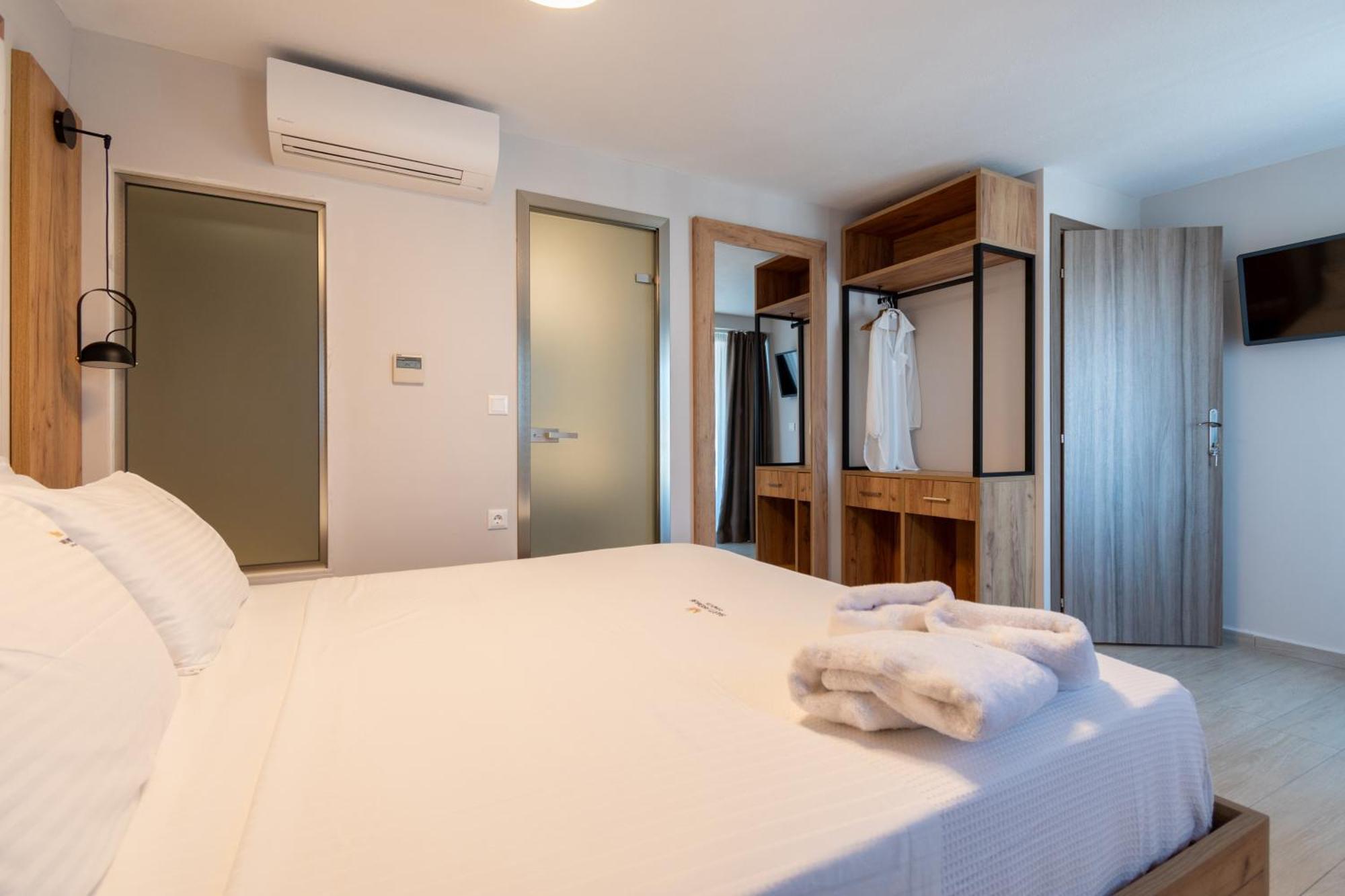 Sarti Premium Suites Exterior foto